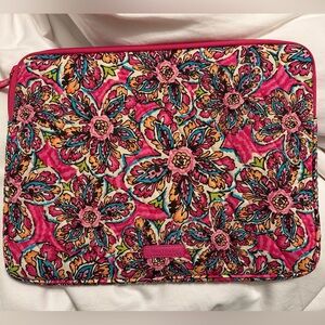 NWOT Vera Bradley Pink Floral Quilted Pouch